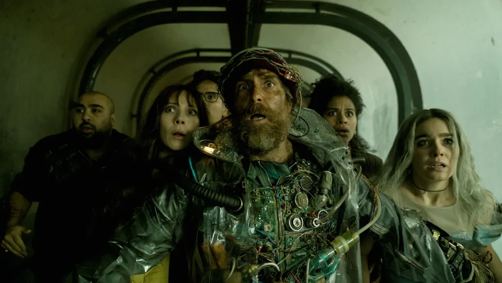 “Buena suerte, diviértete, no mueras”: Una dura crítica a la tecnología disfrazada de película 2 buena suerte